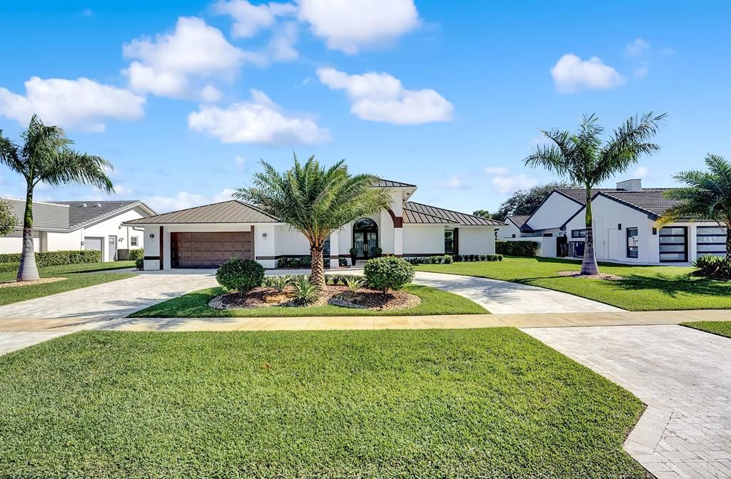 Photo of 16628 Ironwood Drive, Delray Beach, FL 33445 (MLS # R10763316)