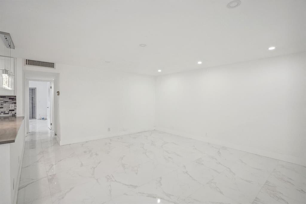 KINGS POINT MONACO CONDOS - Residential Lease