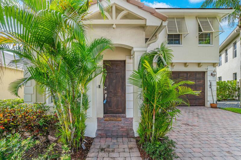 DIAMOND C RANCH POD D - Residential