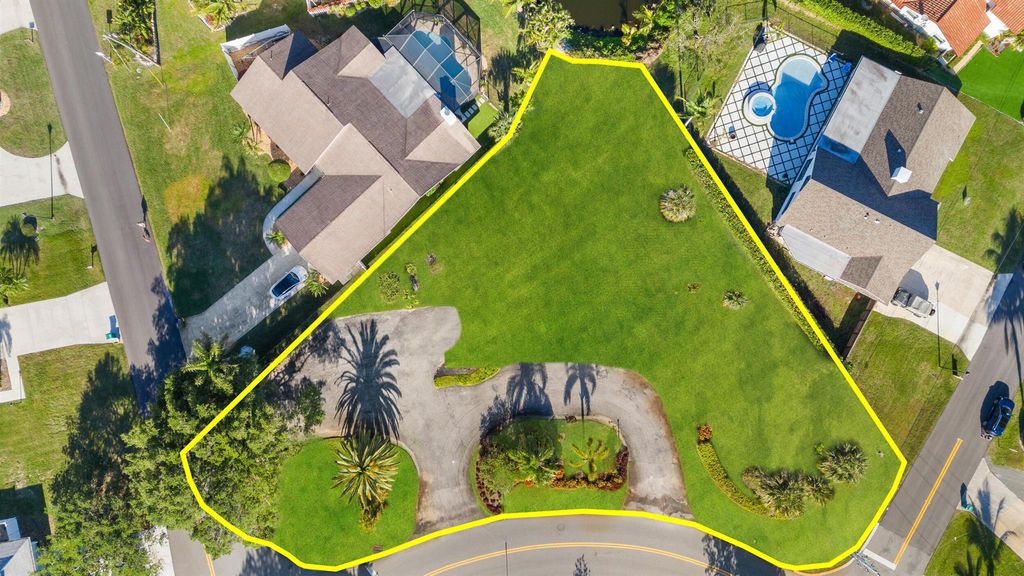 Photo of 42 Golfview Drive, Tequesta, FL 33469 (MLS # R11056927)
