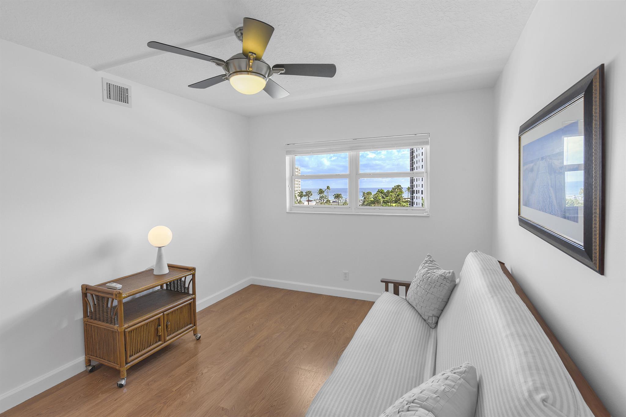 SEAGATE OF HIGHLAND CONDO - Residential