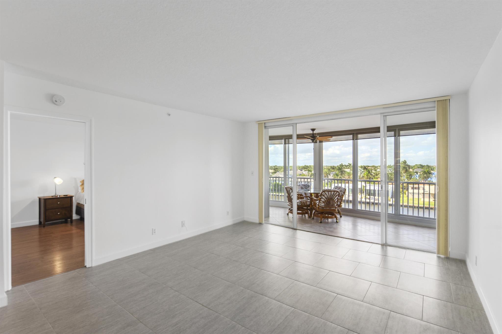 SEAGATE OF HIGHLAND CONDO - Residential