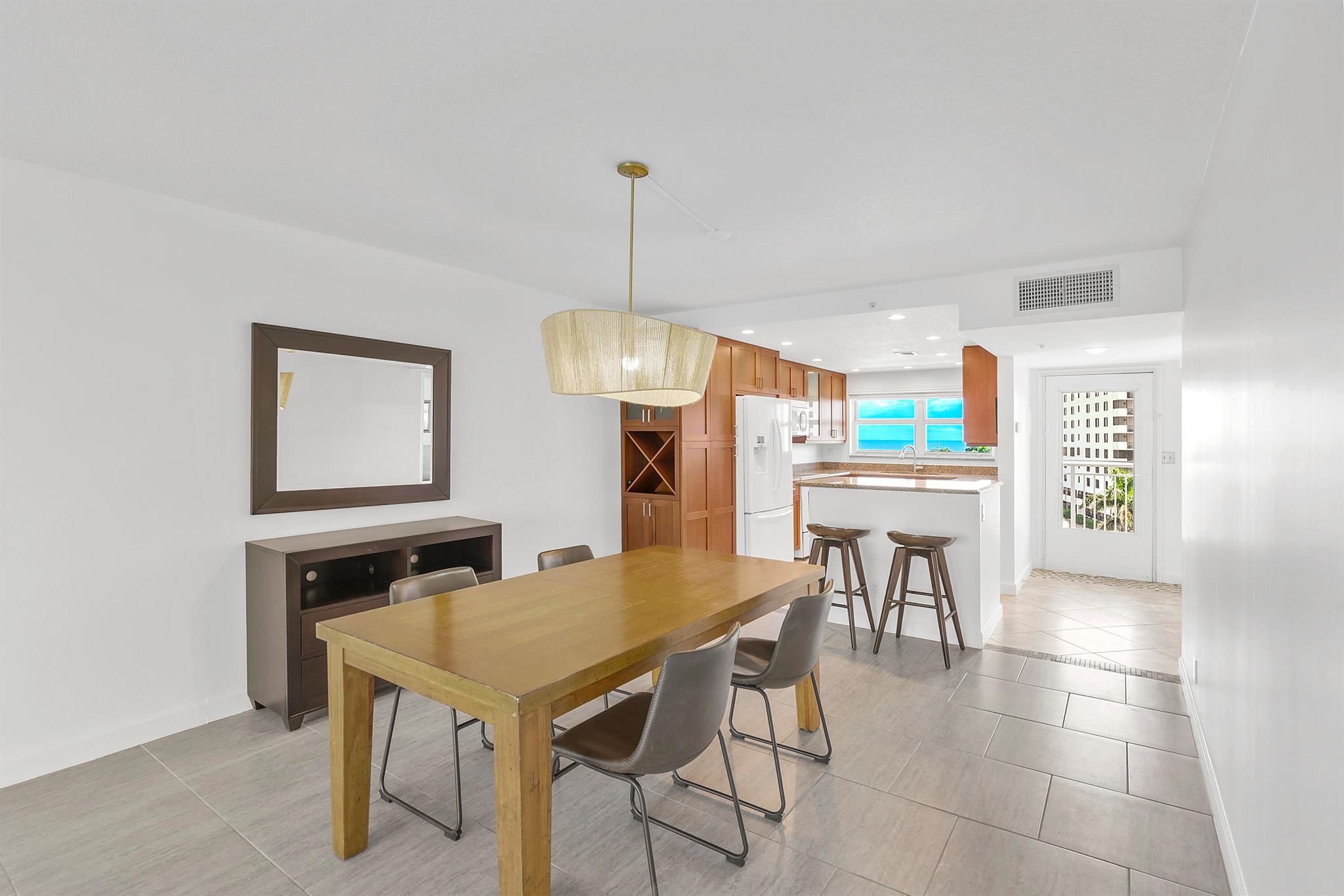 SEAGATE OF HIGHLAND CONDO - Residential