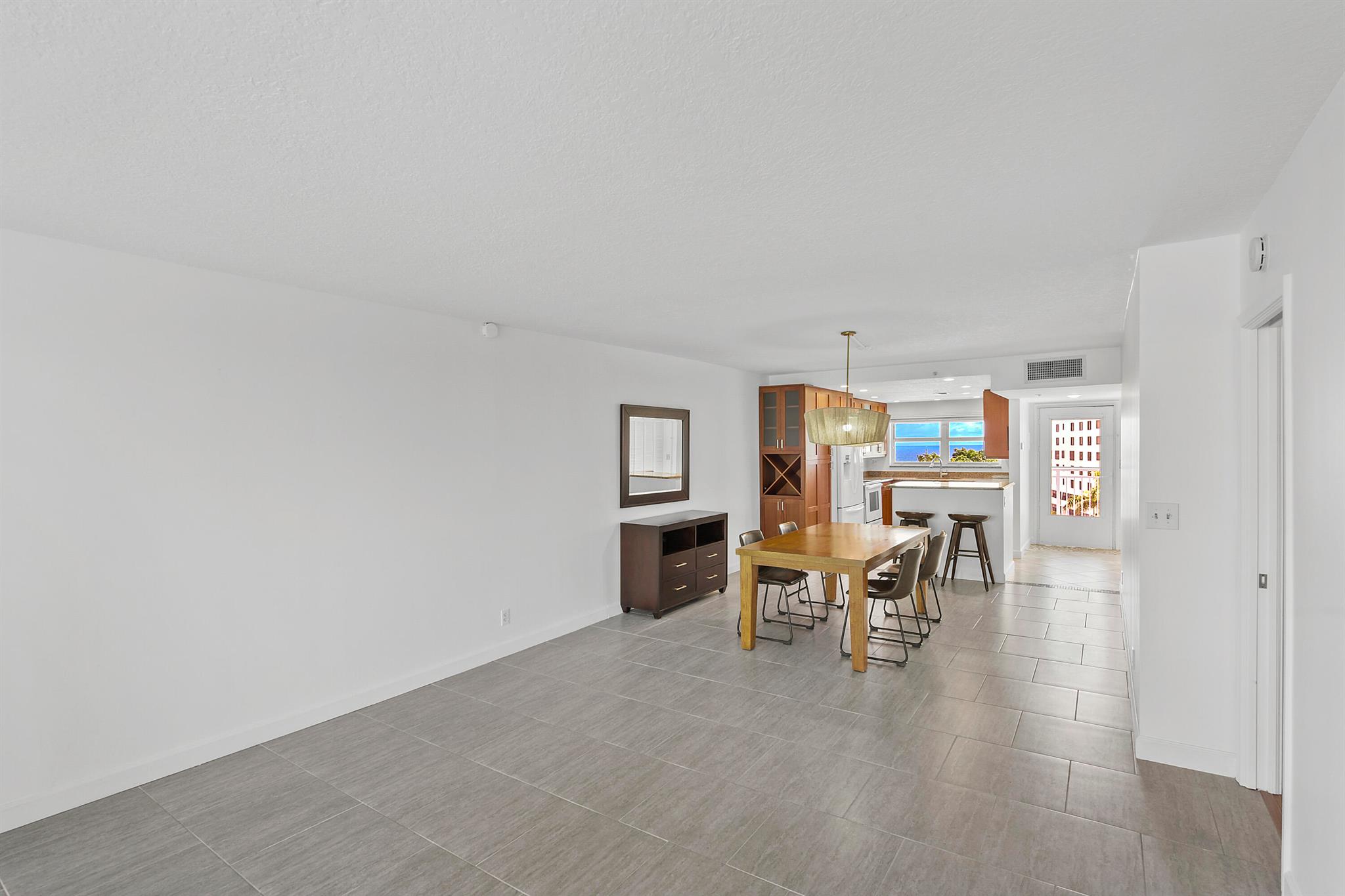SEAGATE OF HIGHLAND CONDO - Residential