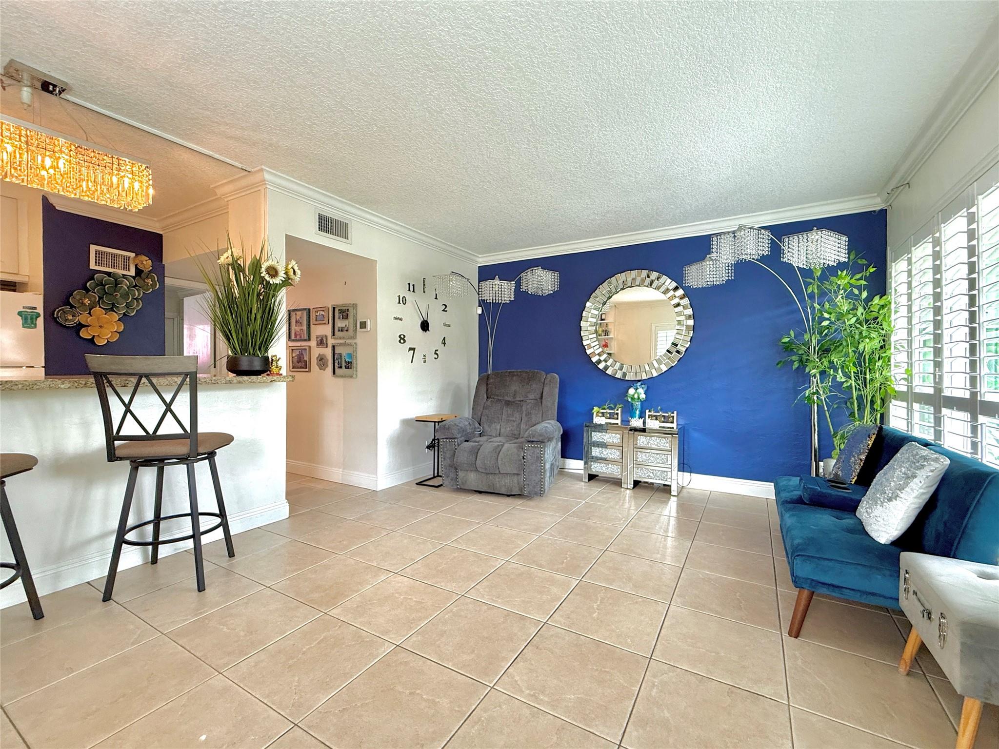 MARVILLA CONDOMINIUM - Residential