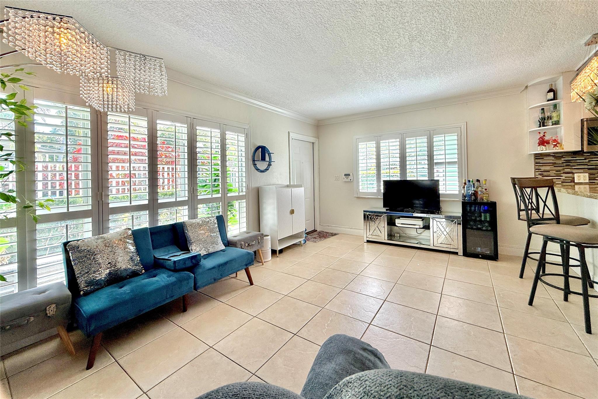 MARVILLA CONDOMINIUM - Residential