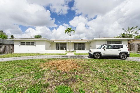 6821-6825 NW 11th Place 6825 Plantation FL 33313
