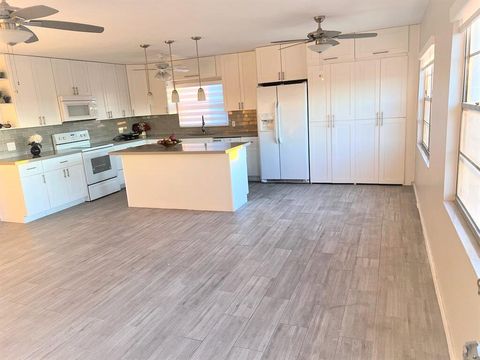 1401 SW 135th Terrace 414h Pembroke Pines FL 33027