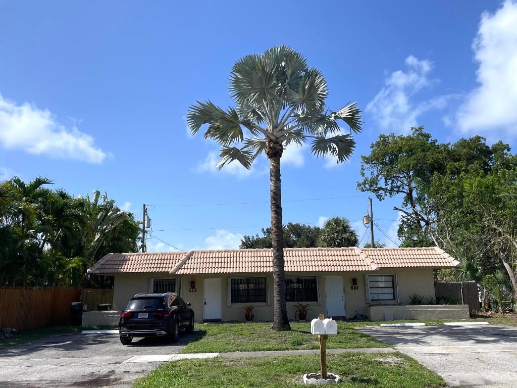 Photo of 97 Lariat Circle #99, Boca Raton, FL 33487 (MLS # R11110786)