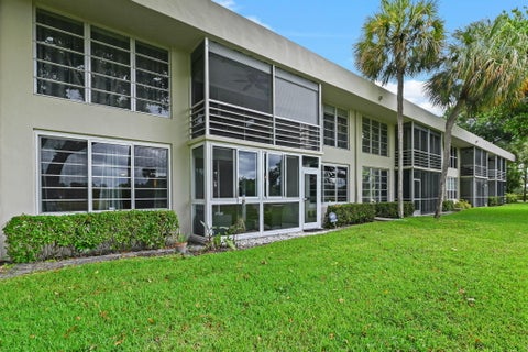 Tiny photo for 800 Cypress Boulevard #103, Pompano Beach, FL 33069 (MLS # B26025461)