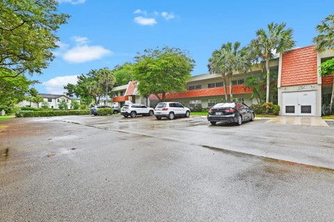 Tiny photo for 800 Cypress Boulevard #103, Pompano Beach, FL 33069 (MLS # B26025461)