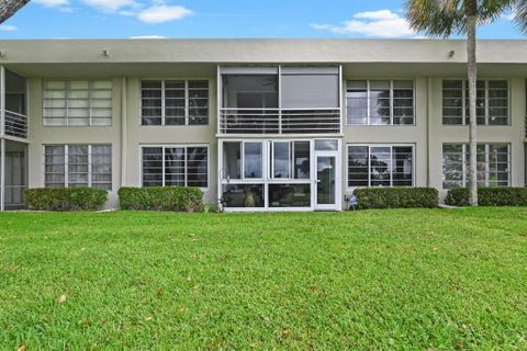 Tiny photo for 800 Cypress Boulevard #103, Pompano Beach, FL 33069 (MLS # B26025461)