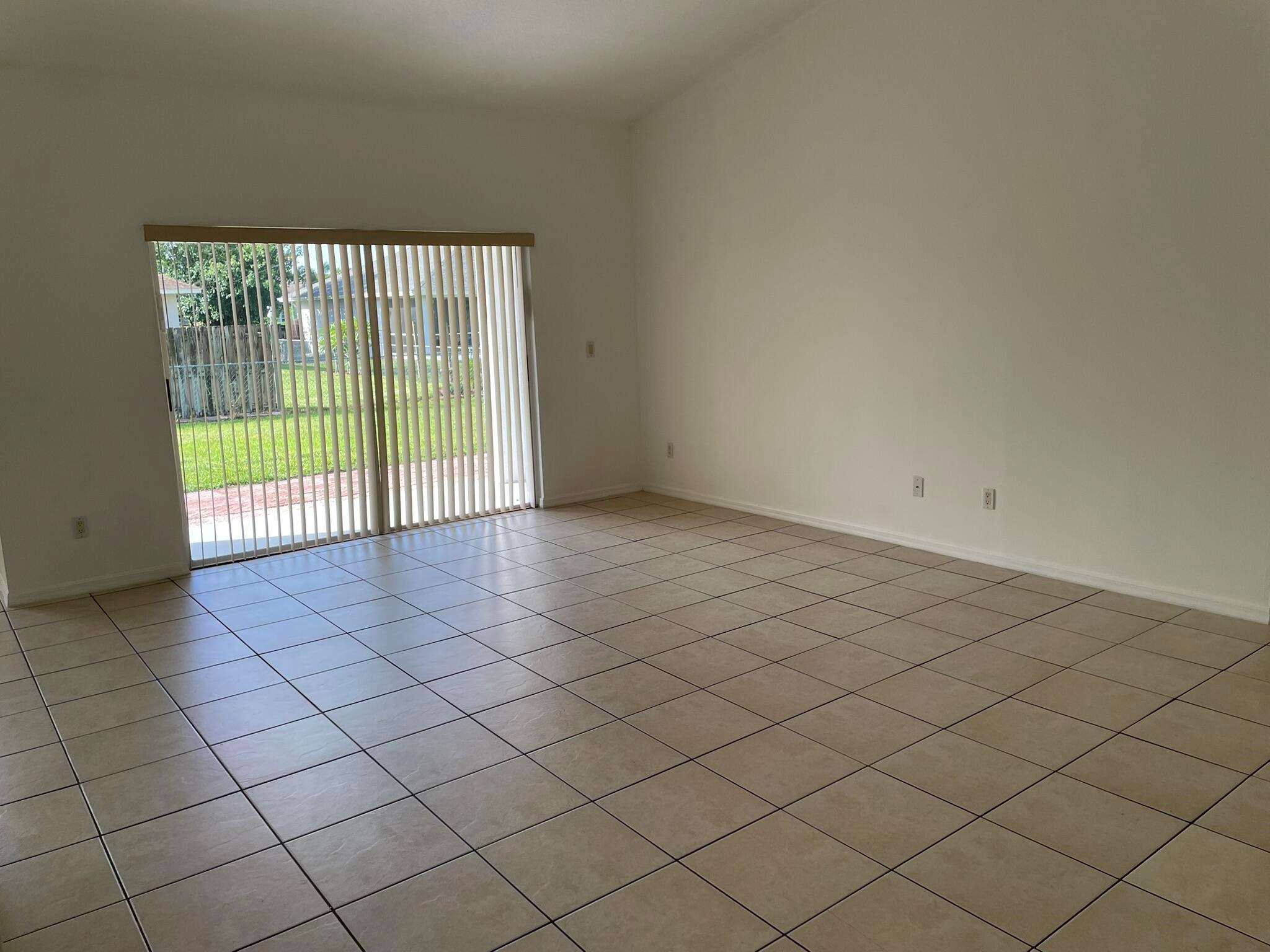 PORT ST LUCIE SEC 43-SELV - Residential Lease