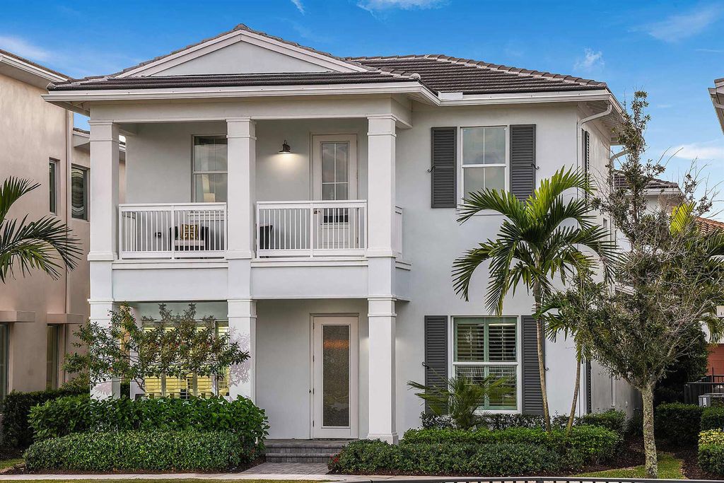 Photo of 1026 Faulkner Terrace, Palm Beach Gardens, FL 33418 (MLS # R10902536)