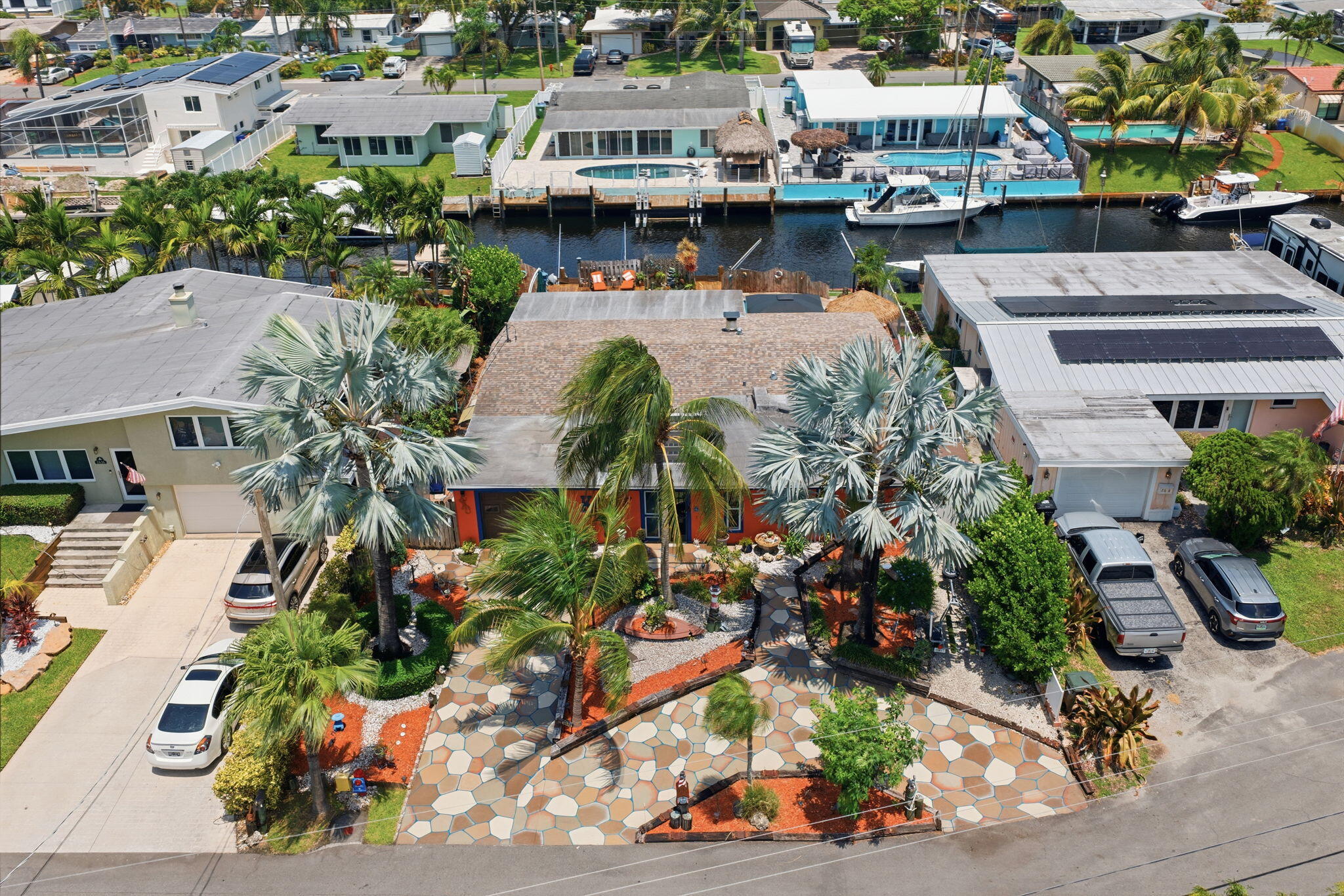 2642 NASSAU Lane