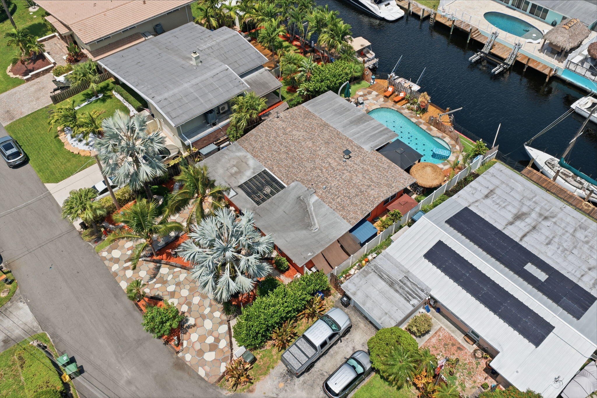 2642 NASSAU Lane