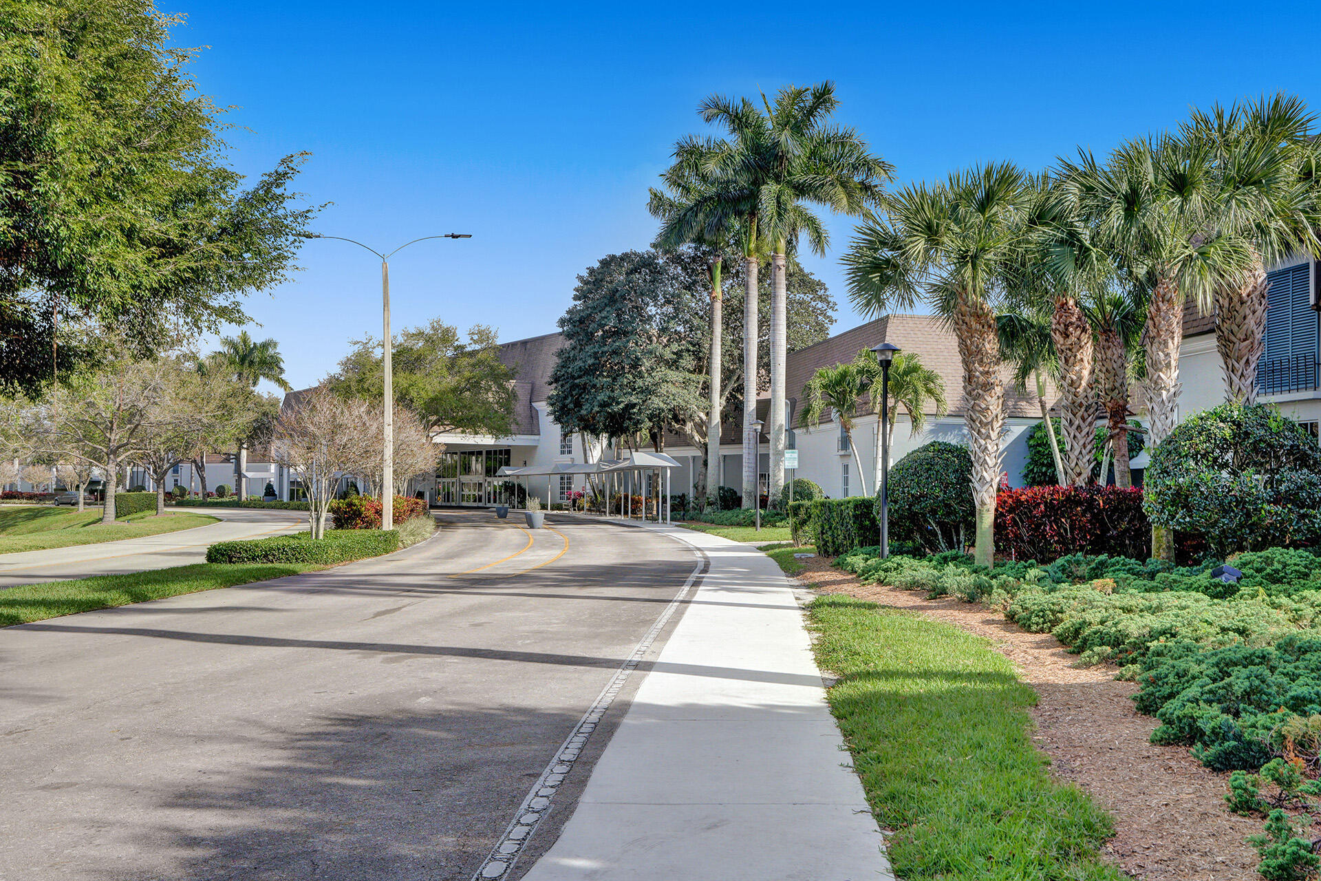 KINGS POINT FLANDERS CONDOS - Residential Lease