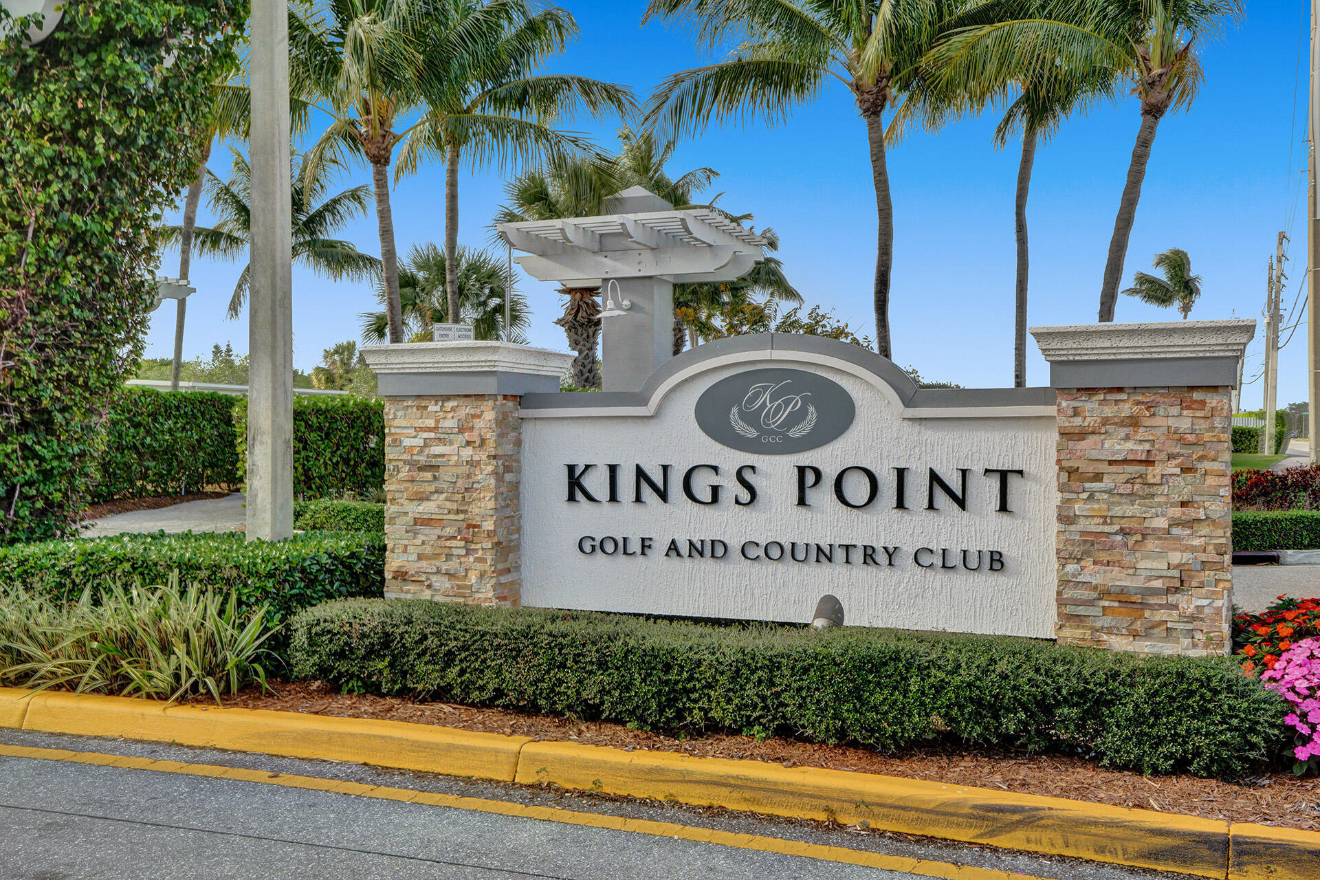 KINGS POINT FLANDERS CONDOS - Residential Lease