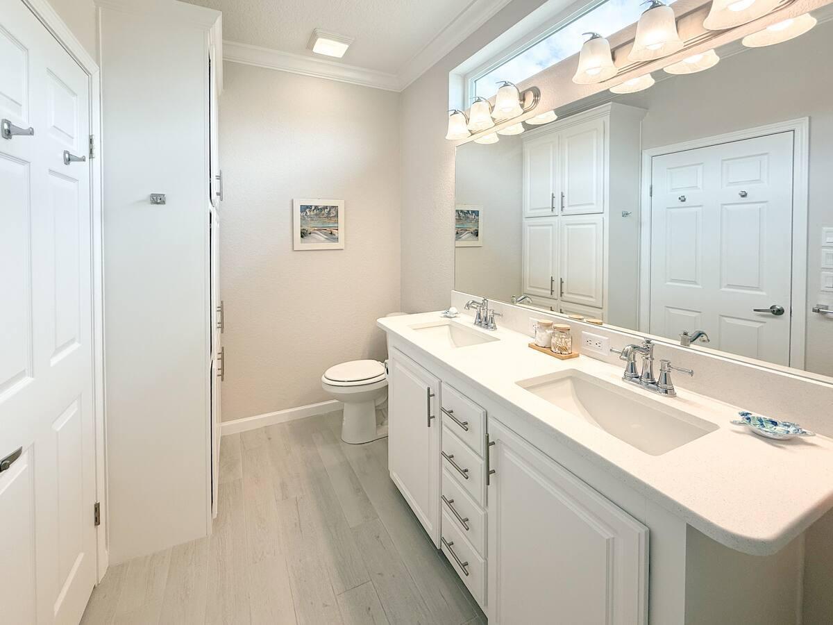 OCEAN BREEZE RESORT - Residential Lease