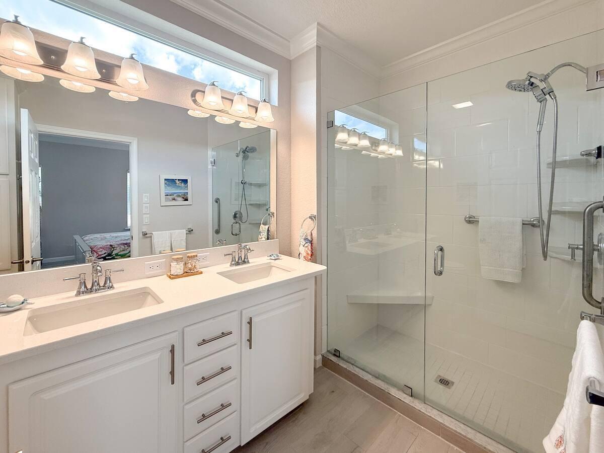 OCEAN BREEZE RESORT - Residential Lease