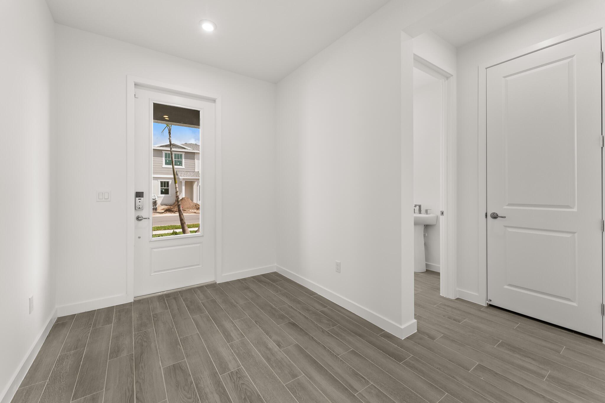 7262 Lenora Lane