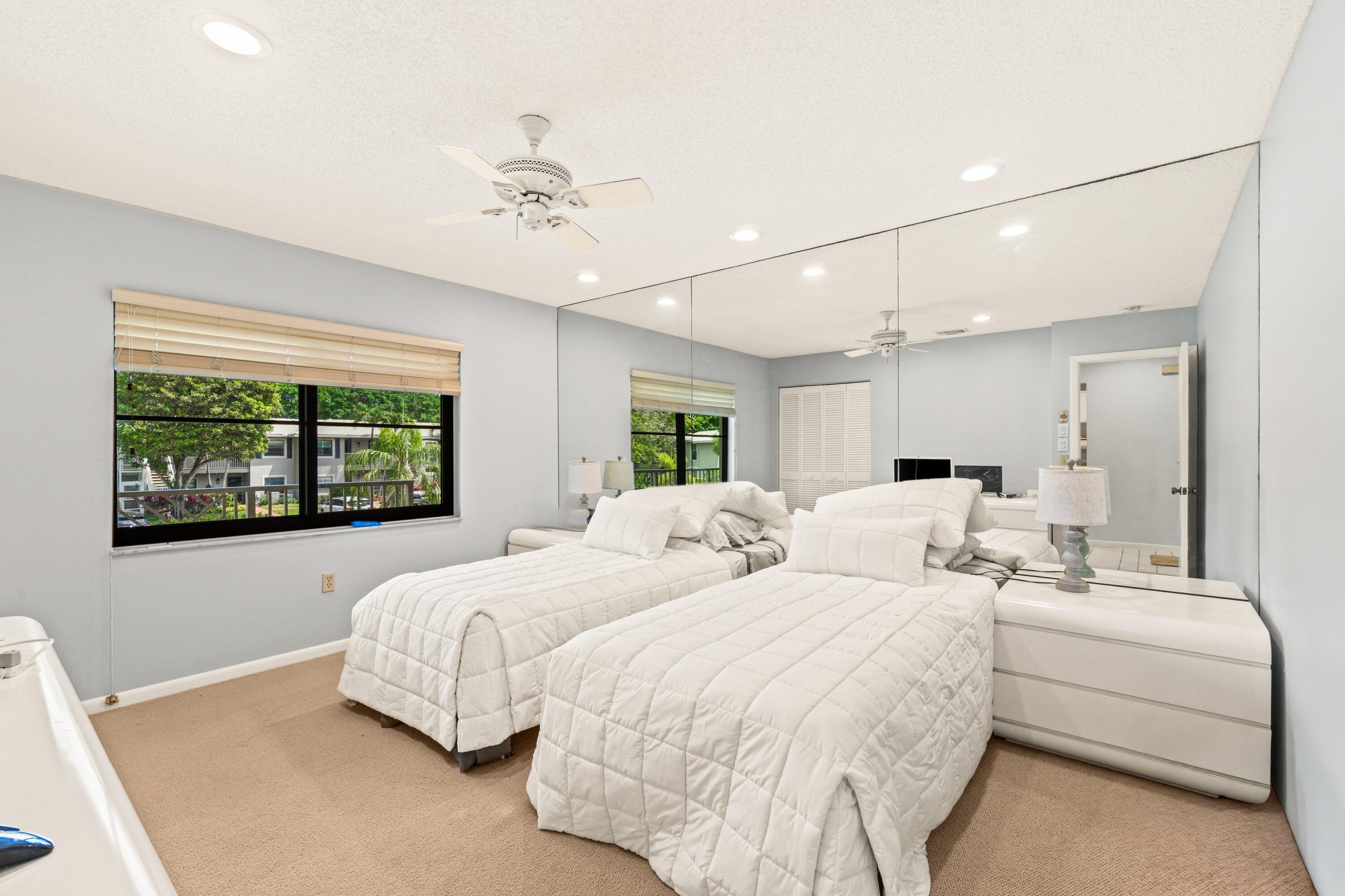 STRATFORD AT HUNTERS RUN CONDO - Residential