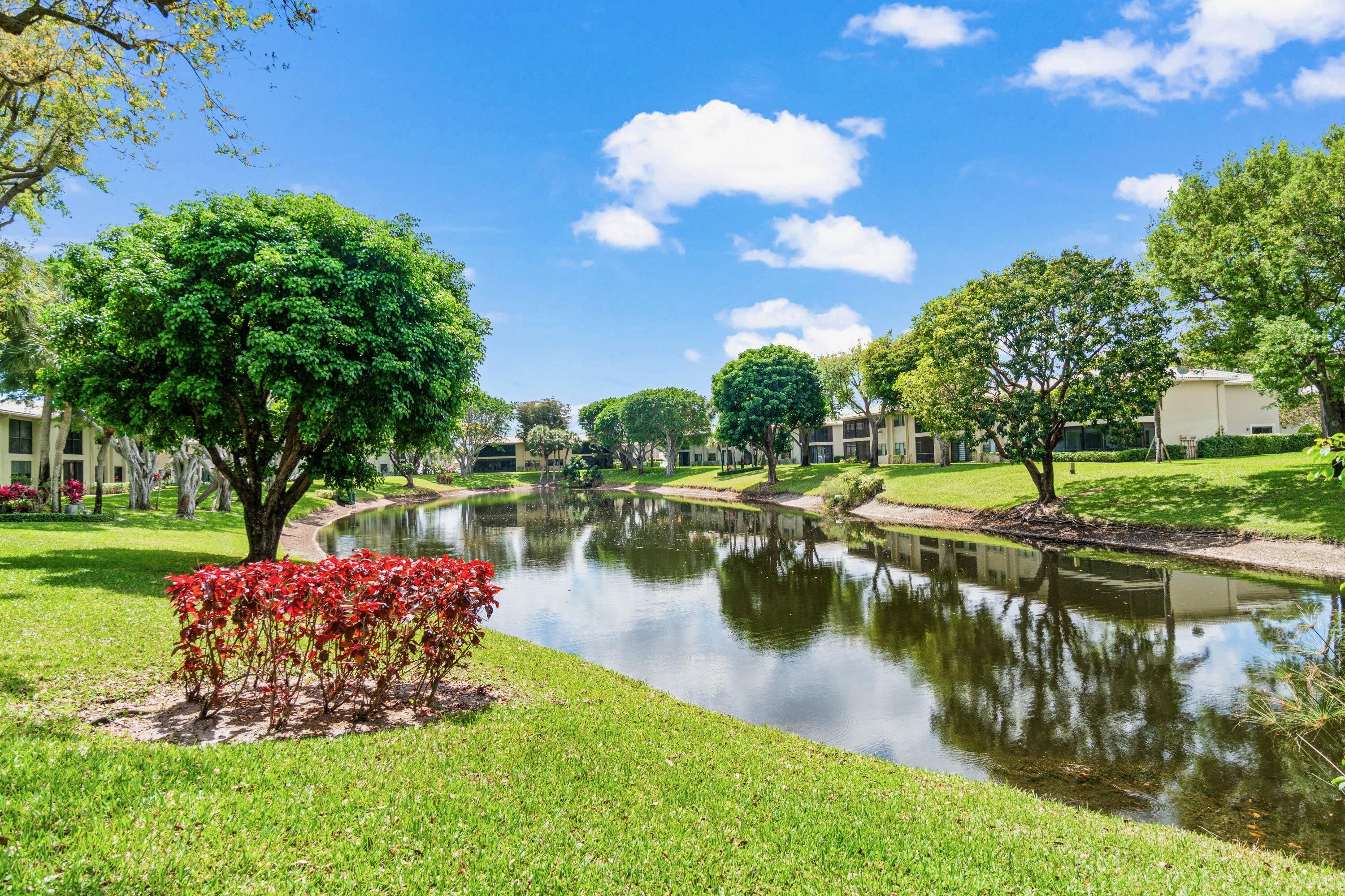 STRATFORD AT HUNTERS RUN CONDO - Residential