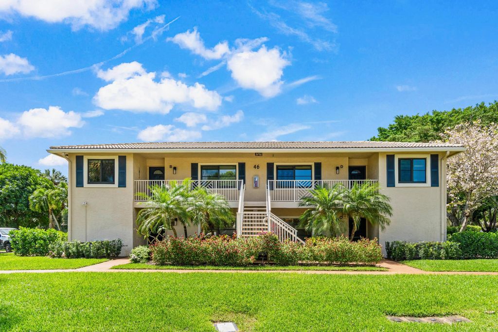 Photo of 46 Stratford Lane W #D, Boynton Beach, FL 33436 (MLS # B26013044)