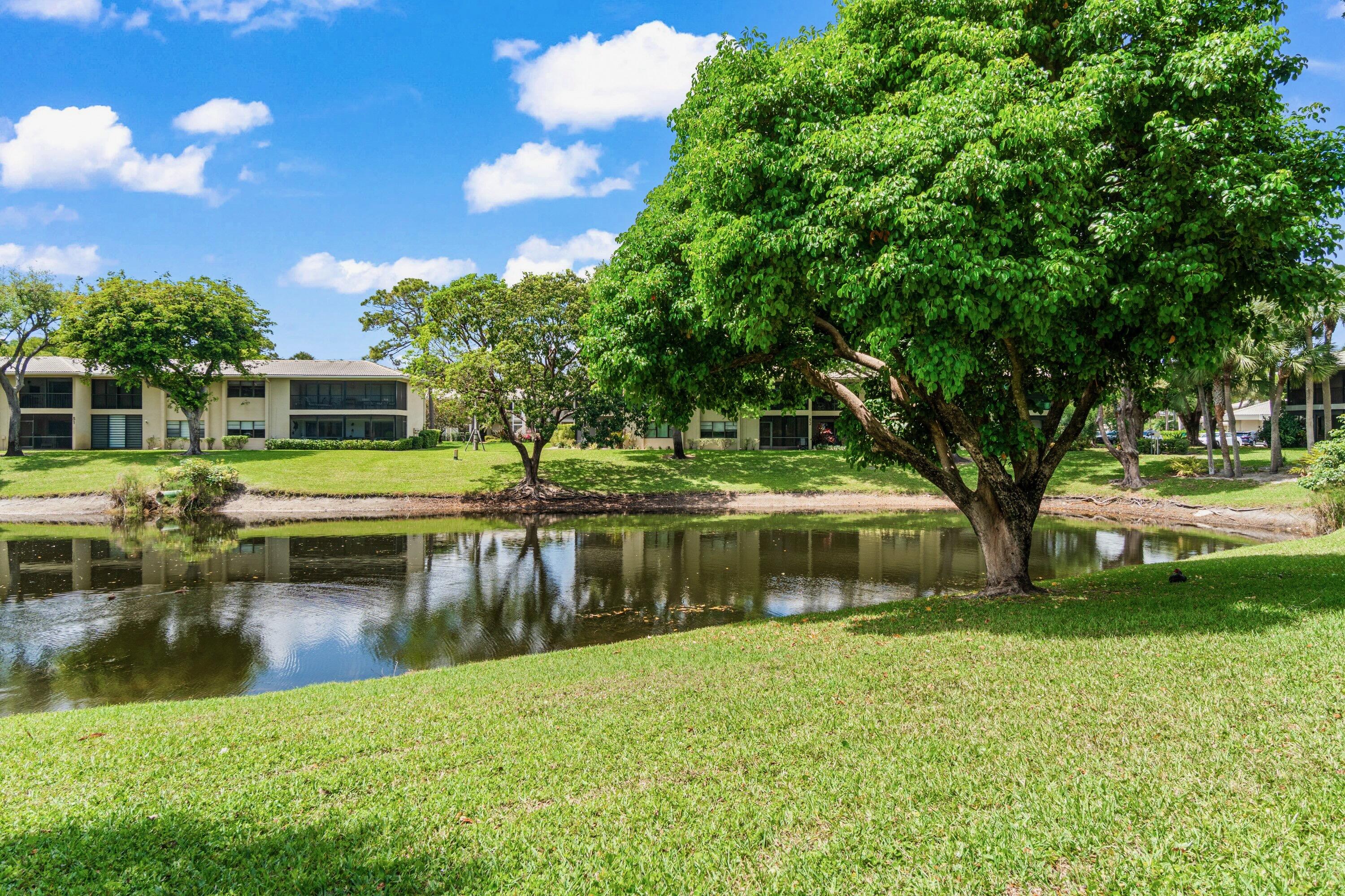 STRATFORD AT HUNTERS RUN CONDO - Residential