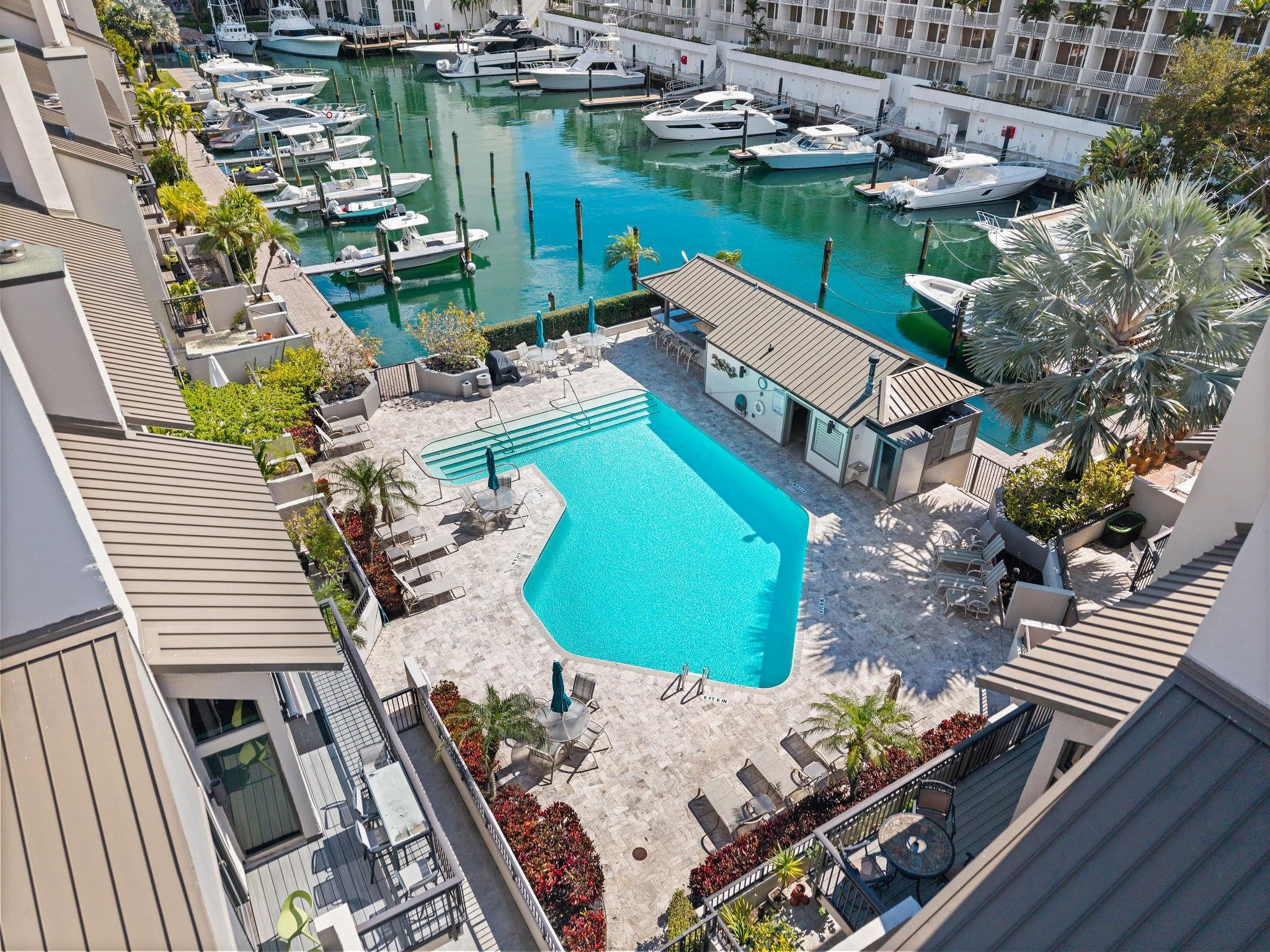 PORTSIDE YACHT CLUB - Residential Lease