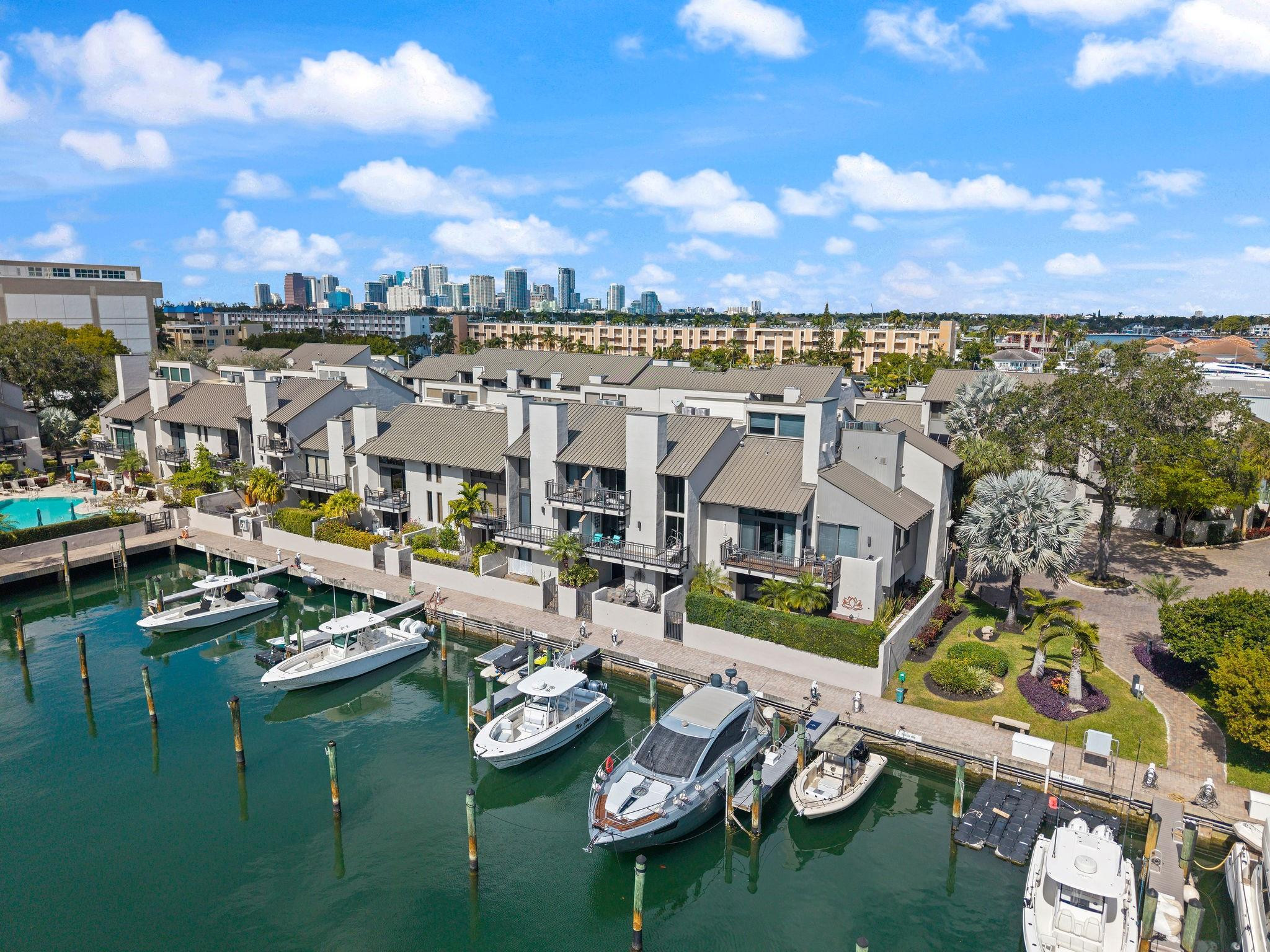 PORTSIDE YACHT CLUB - Residential Lease