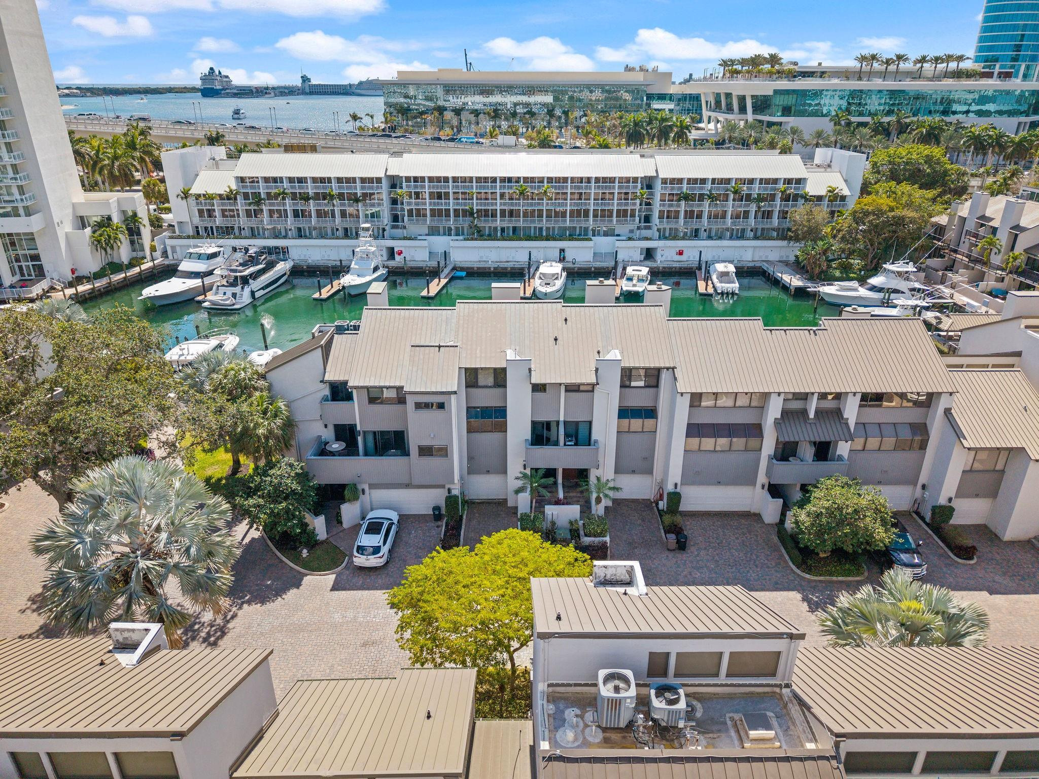 PORTSIDE YACHT CLUB - Residential Lease