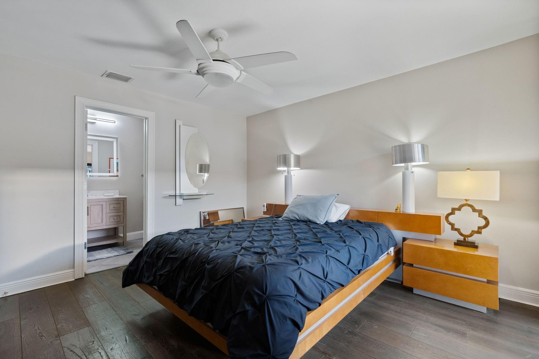 PORTSIDE YACHT CLUB - Residential Lease