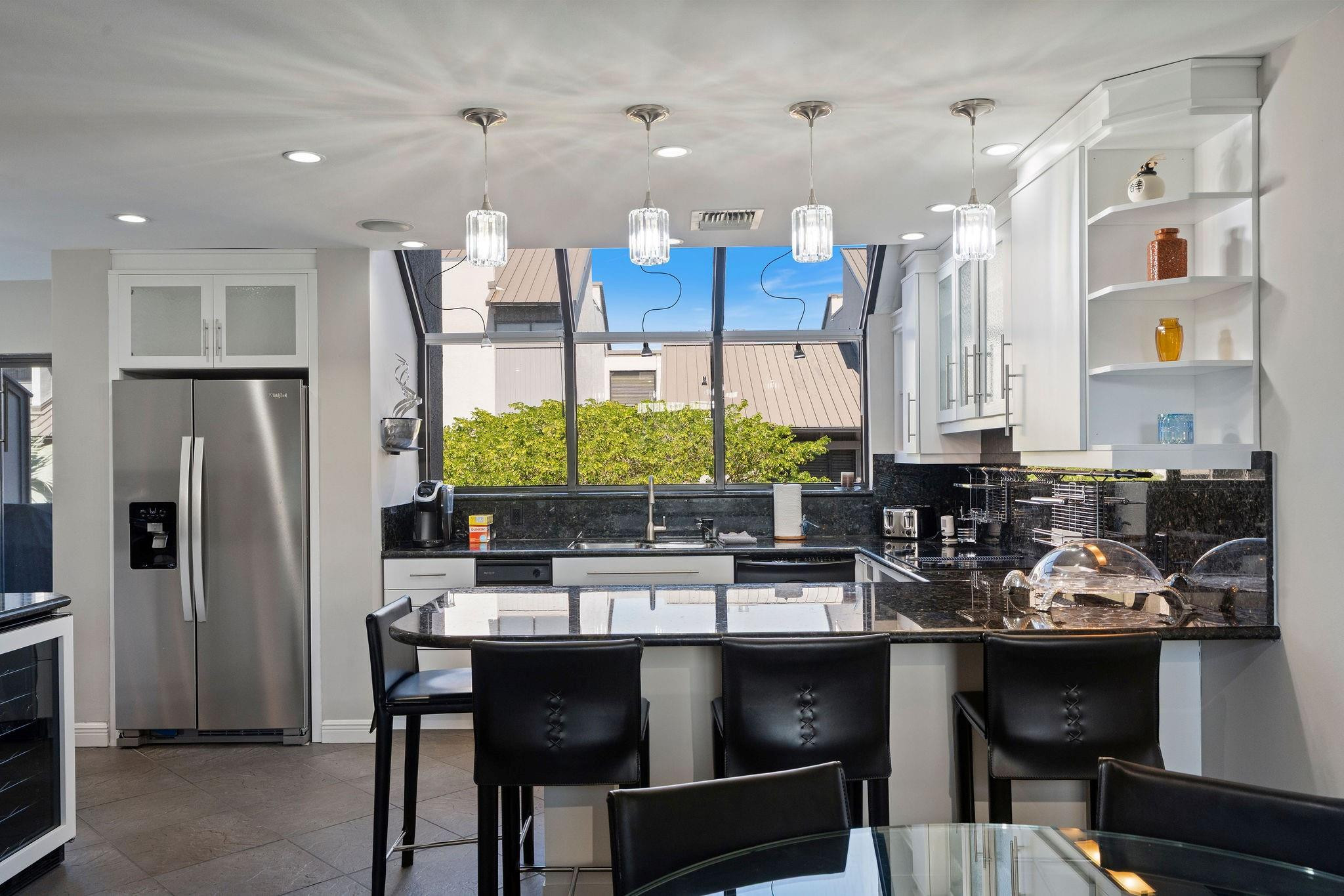 PORTSIDE YACHT CLUB - Residential Lease