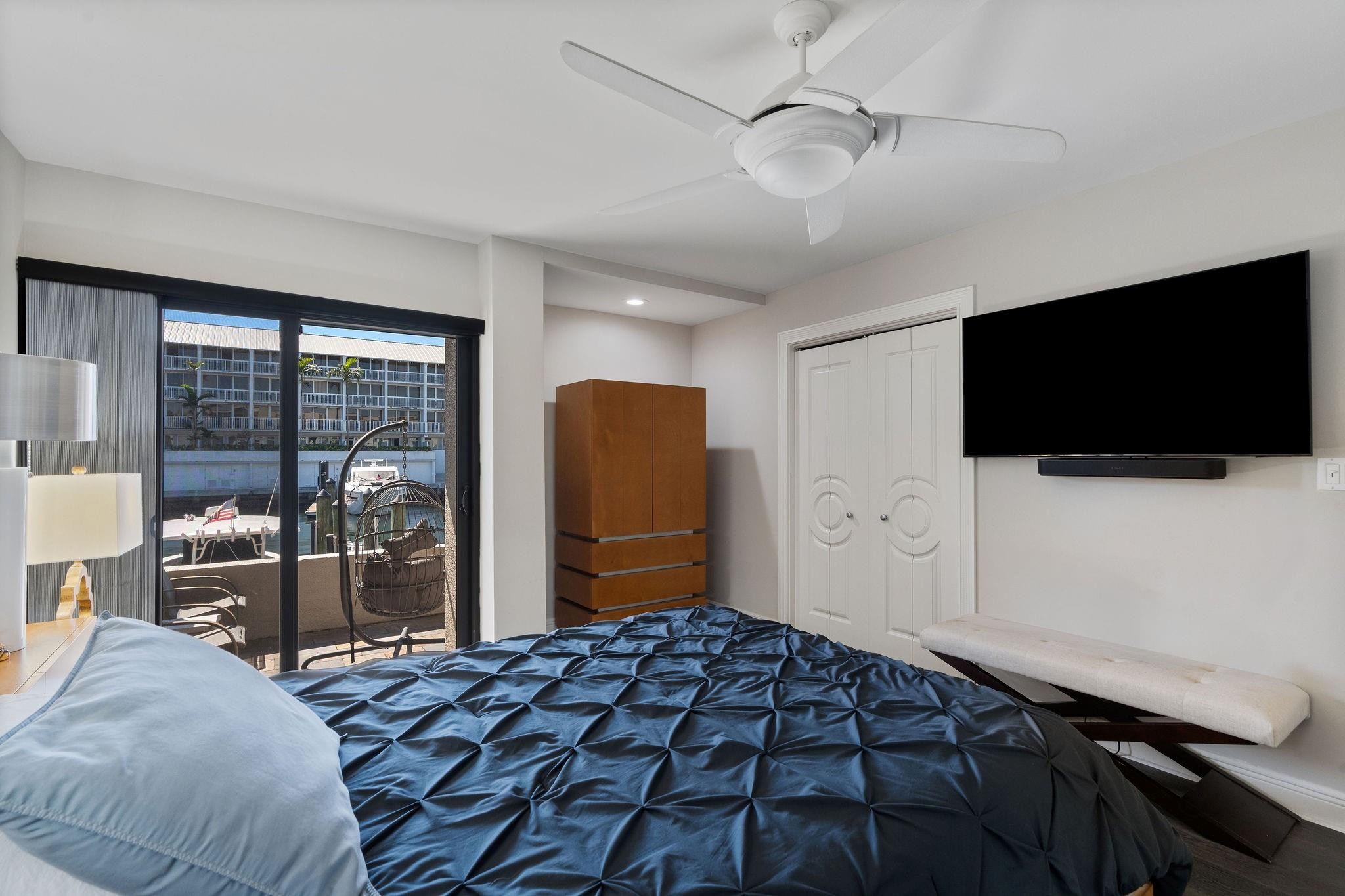 PORTSIDE YACHT CLUB - Residential Lease