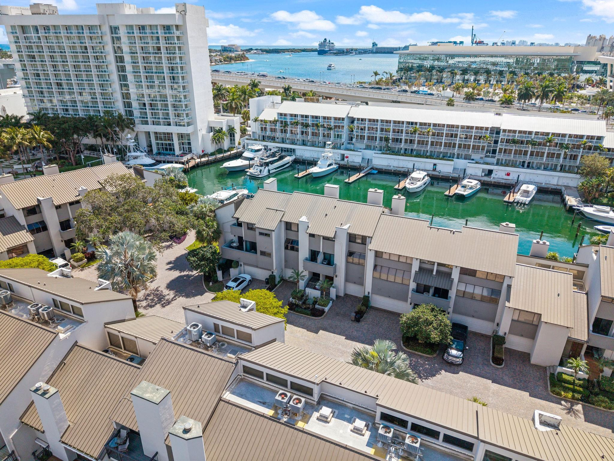 PORTSIDE YACHT CLUB - Residential Lease