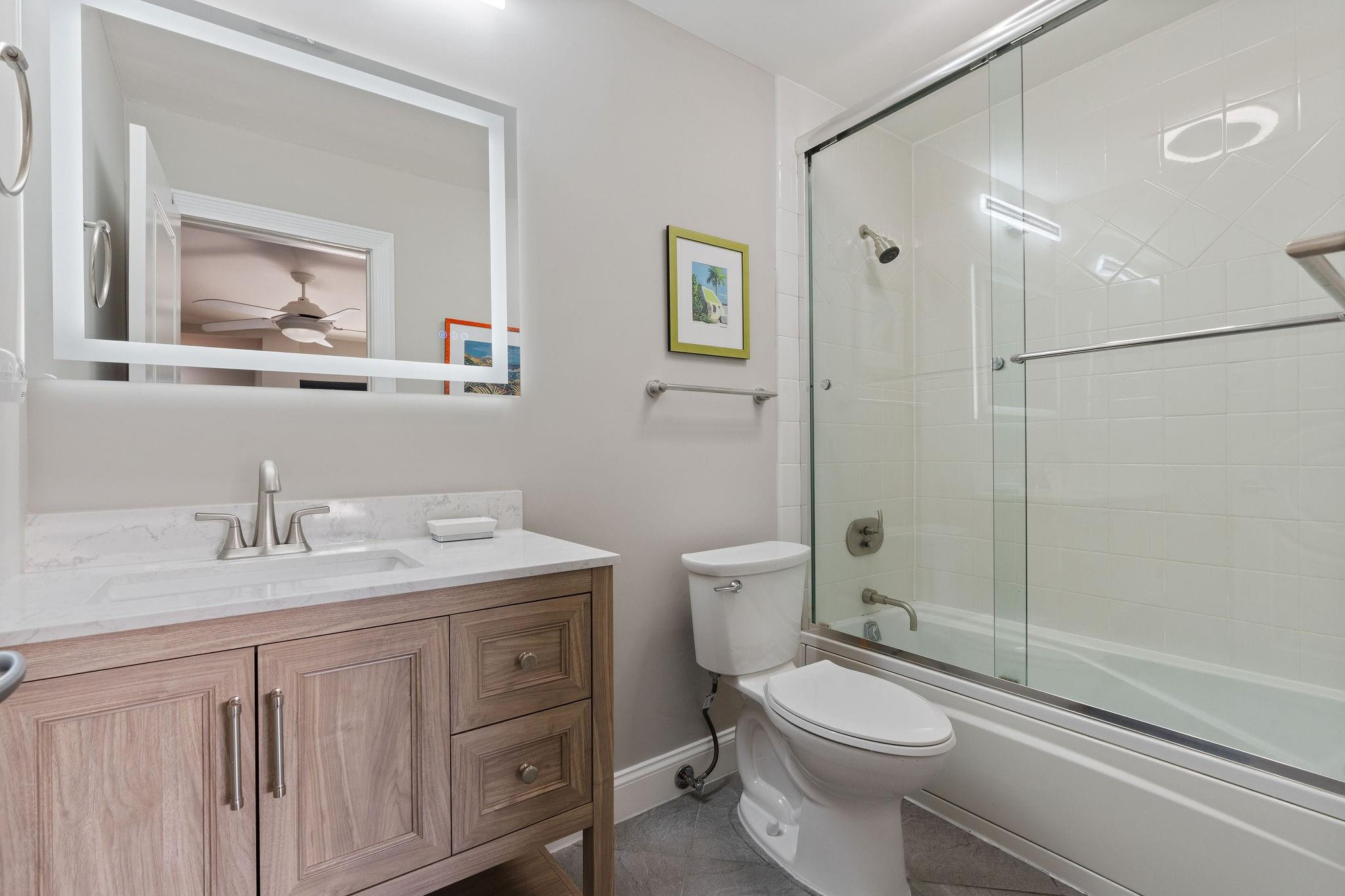 PORTSIDE YACHT CLUB - Residential Lease