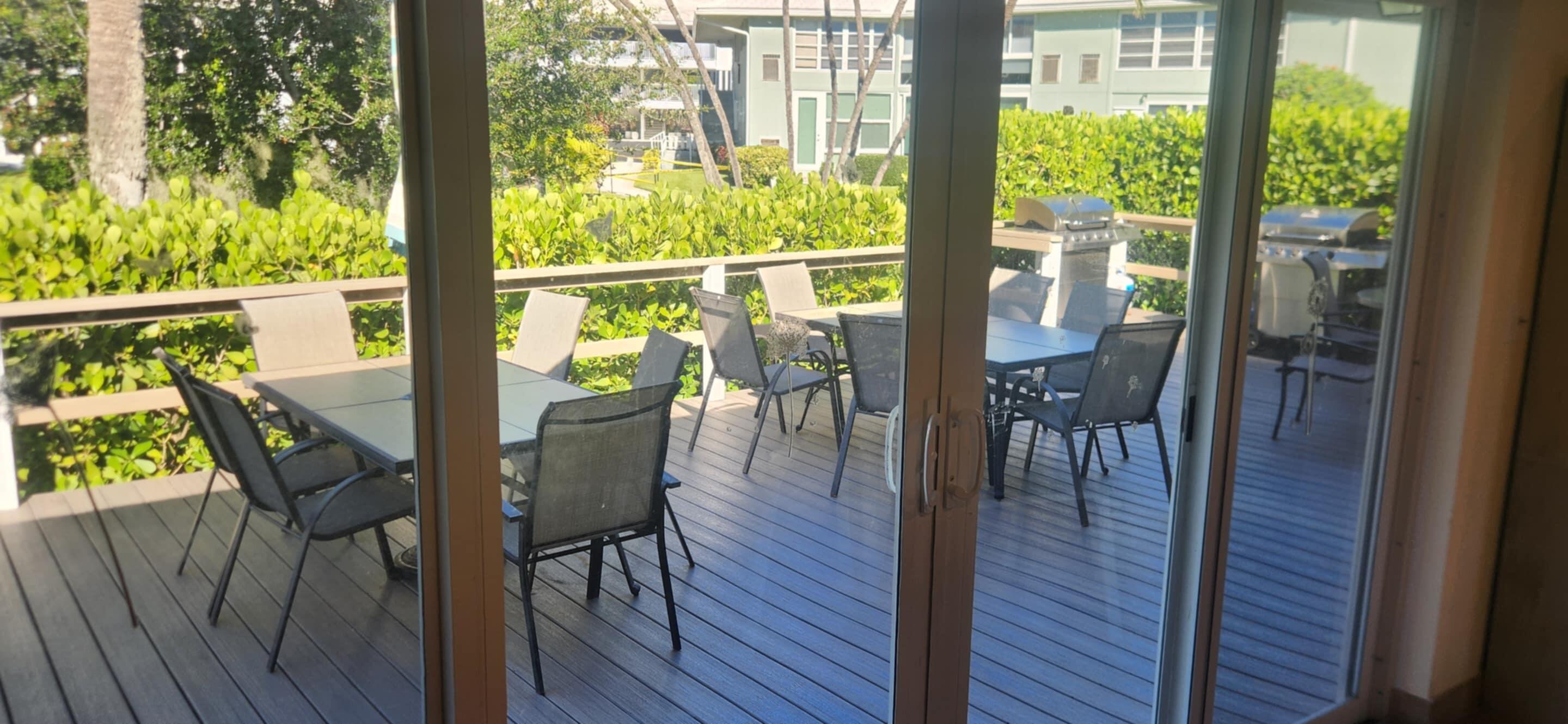 PARKDALE MANOR HOUSE CONDO - Residential