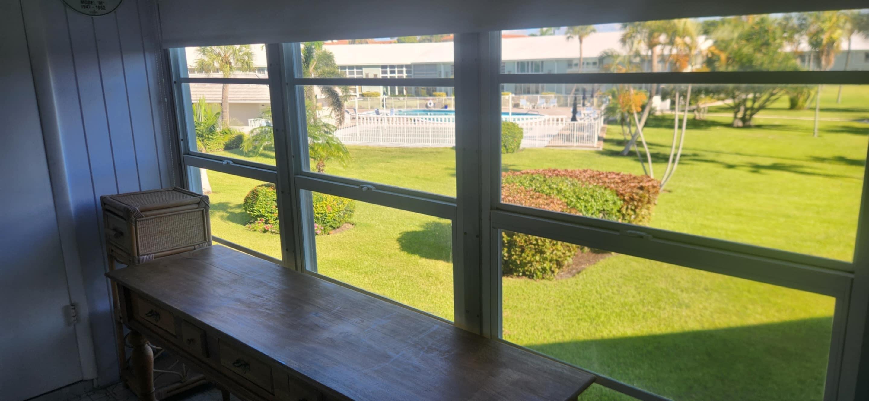 PARKDALE MANOR HOUSE CONDO - Residential
