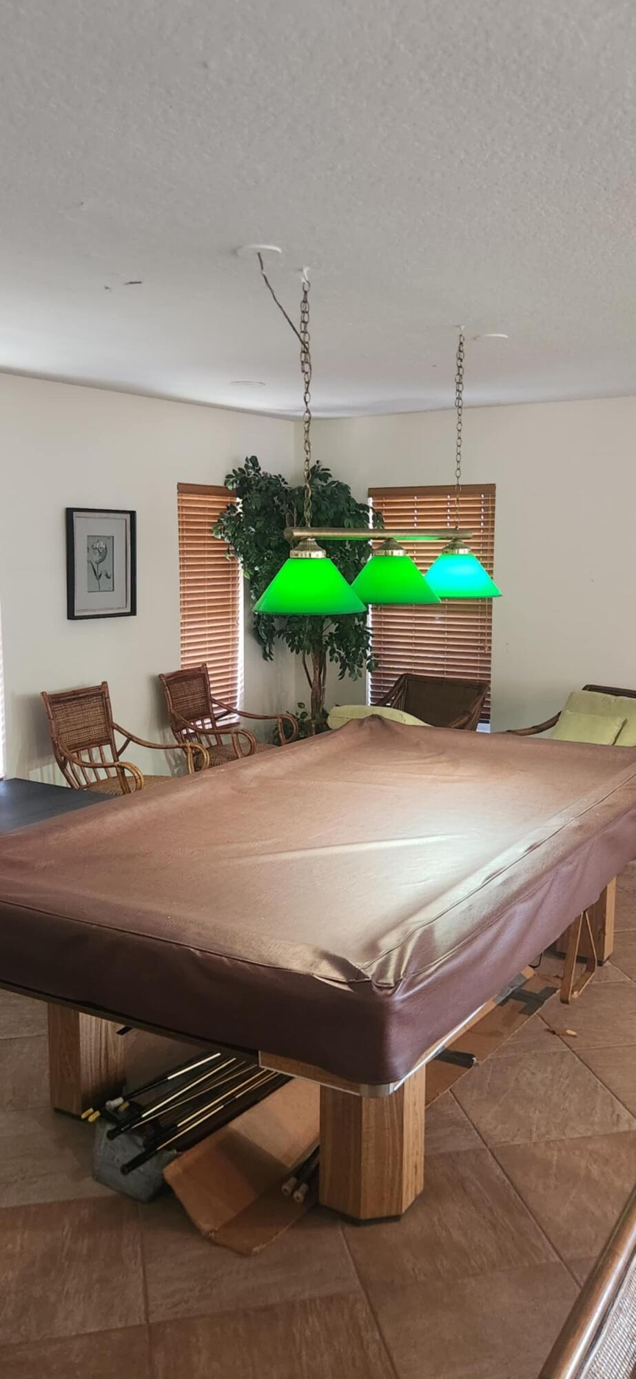 PARKDALE MANOR HOUSE CONDO - Residential