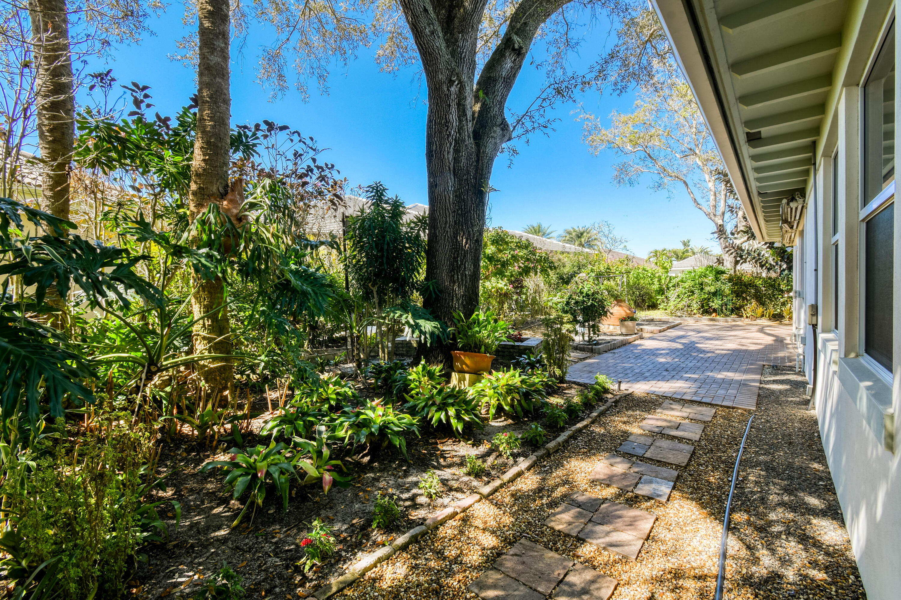 LOXAHATCHEE CLUB AT MAPLEWOOD 6 PH 2 - Residential