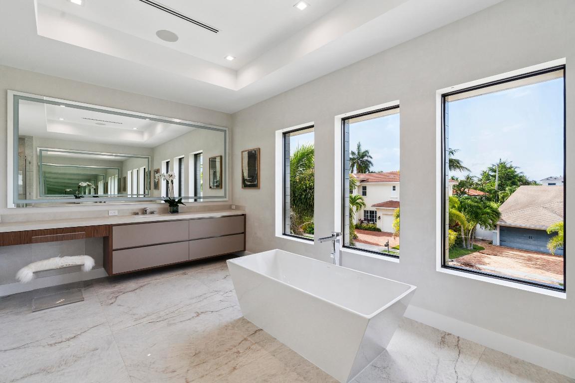 BOCA VILLAS - Residential