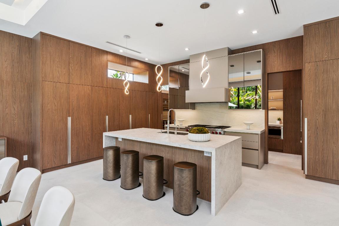 BOCA VILLAS - Residential