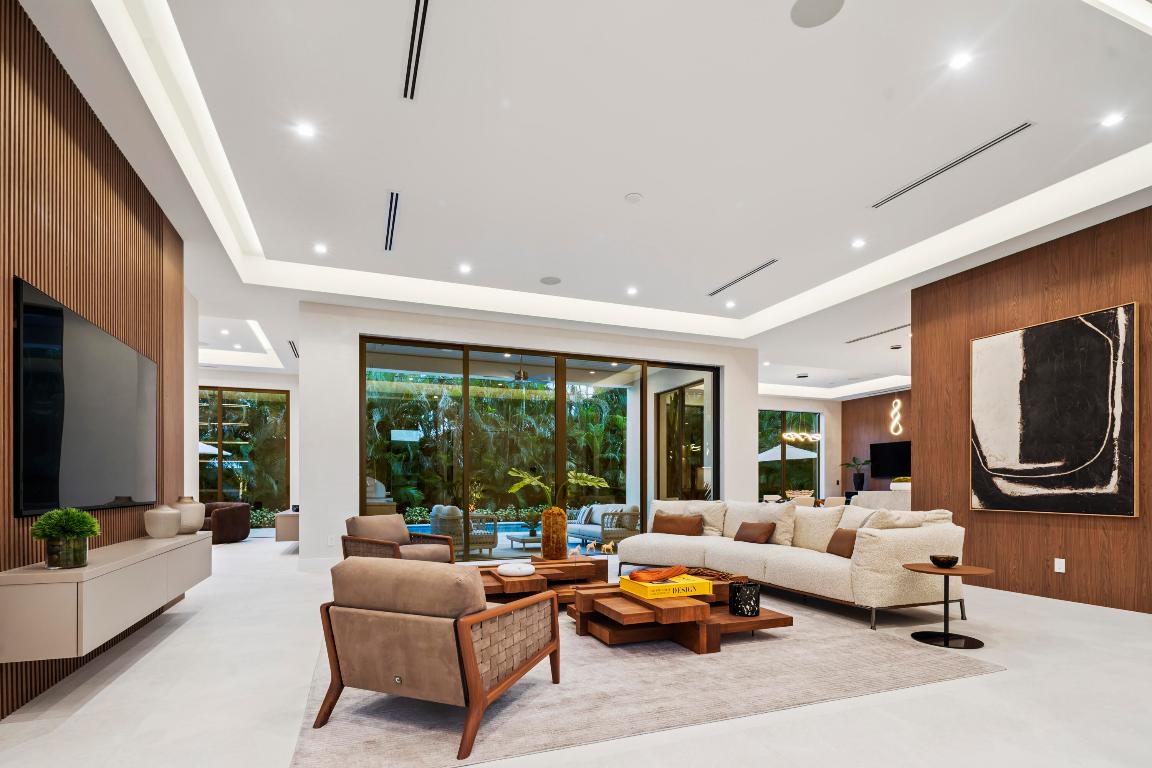 BOCA VILLAS - Residential