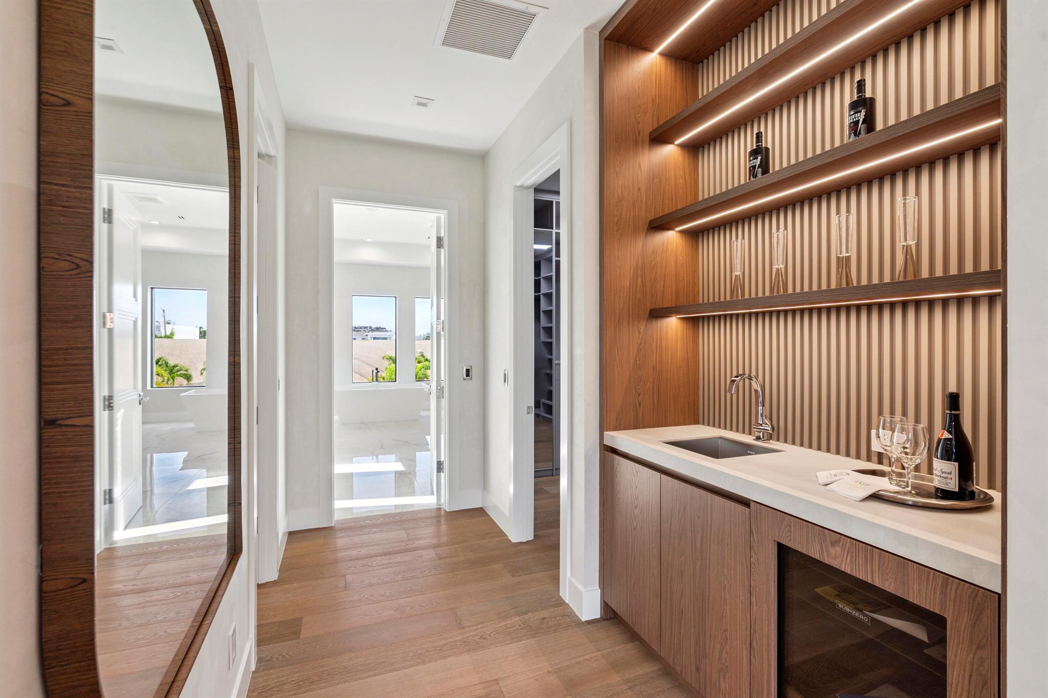 BOCA VILLAS - Residential