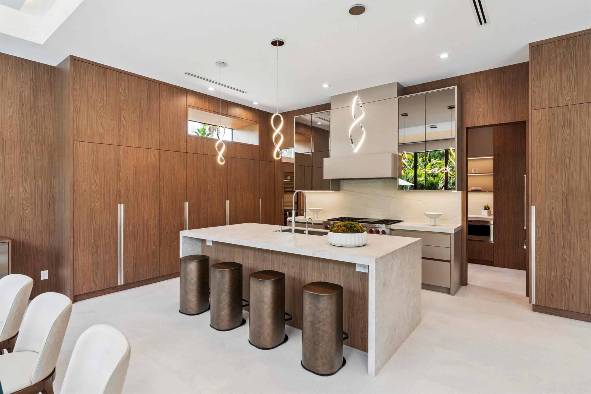 BOCA VILLAS - Residential