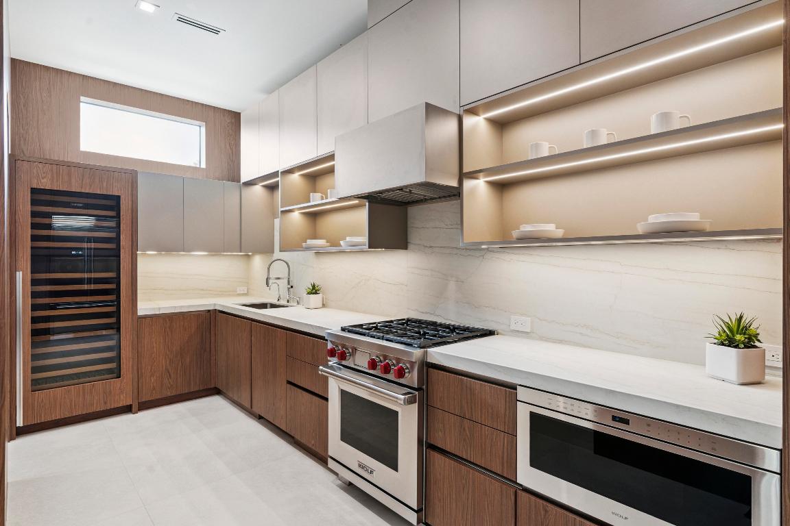 BOCA VILLAS - Residential