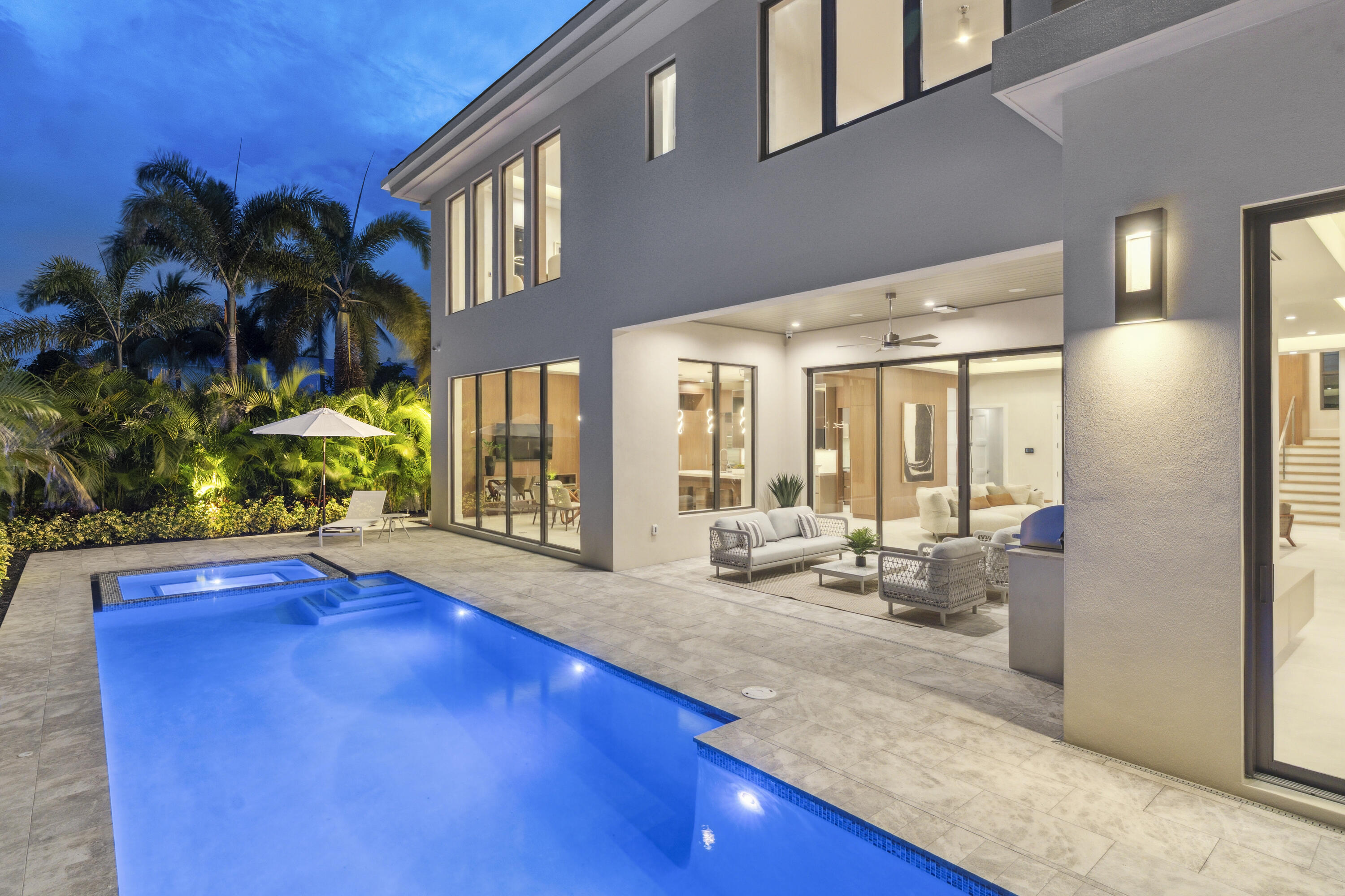 354 NE 4th Street