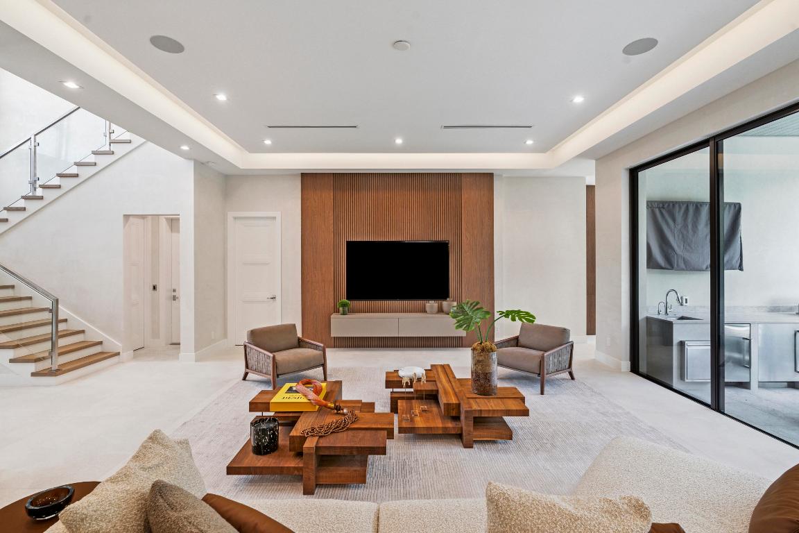 BOCA VILLAS - Residential