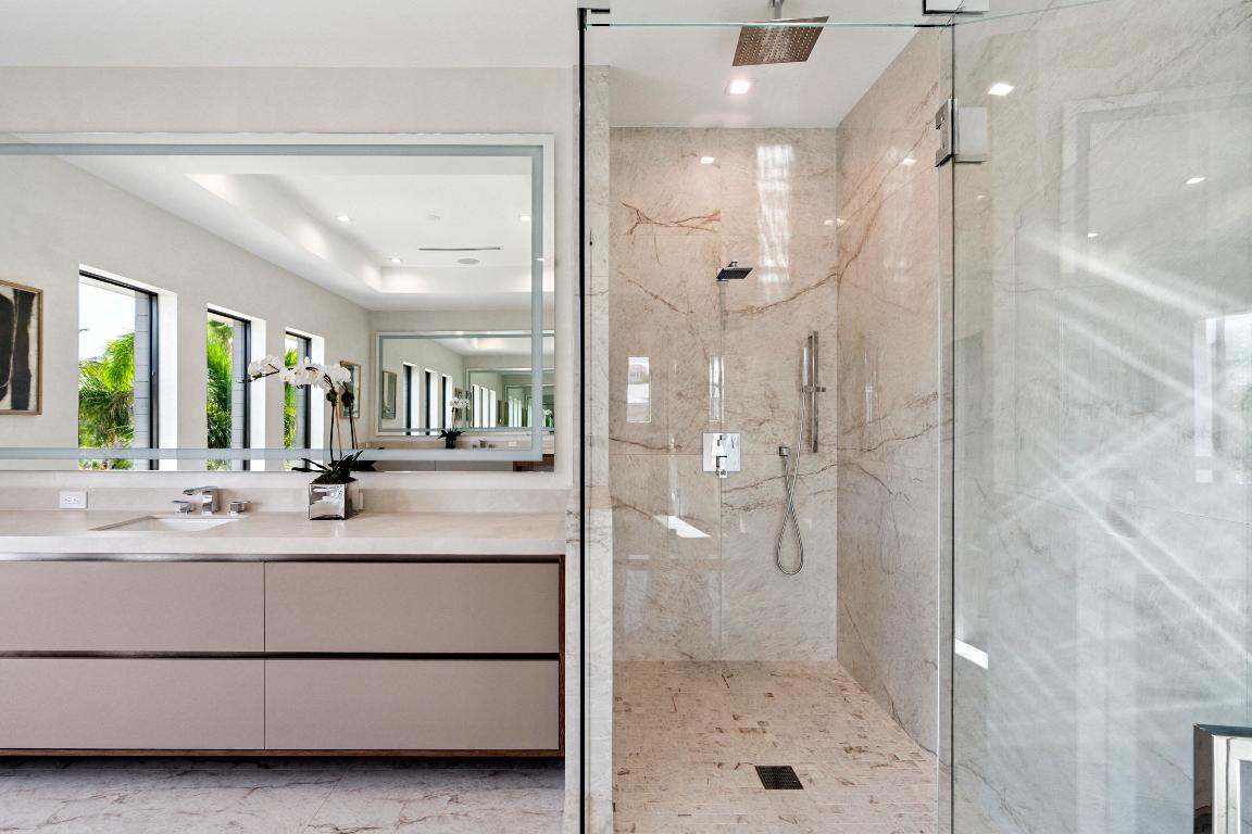 BOCA VILLAS - Residential